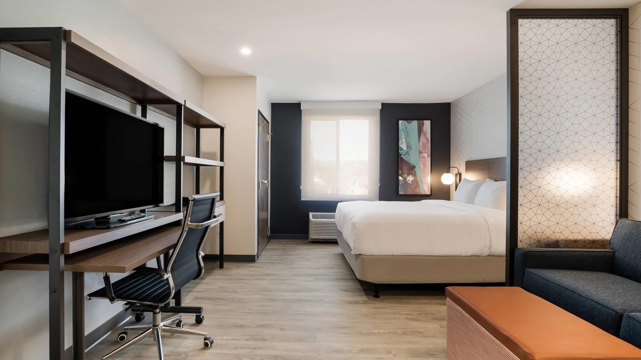 Photo of Bedroom in Corona