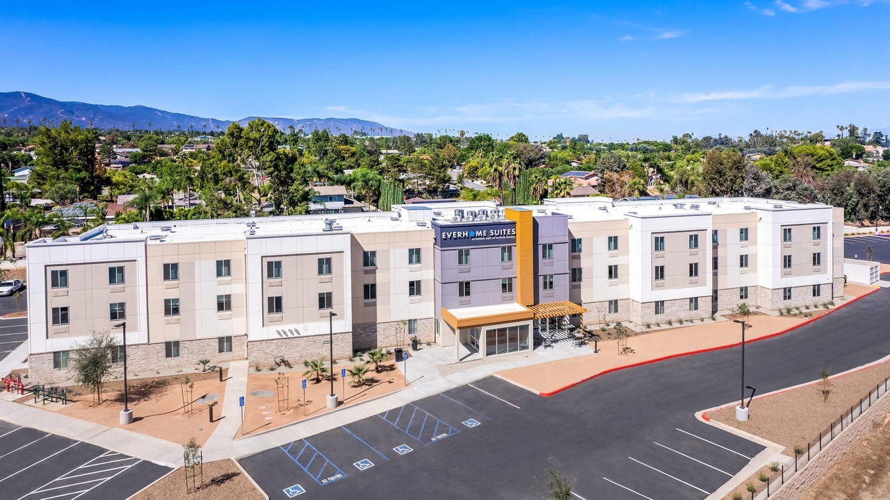Photo of Outdoor in Corona