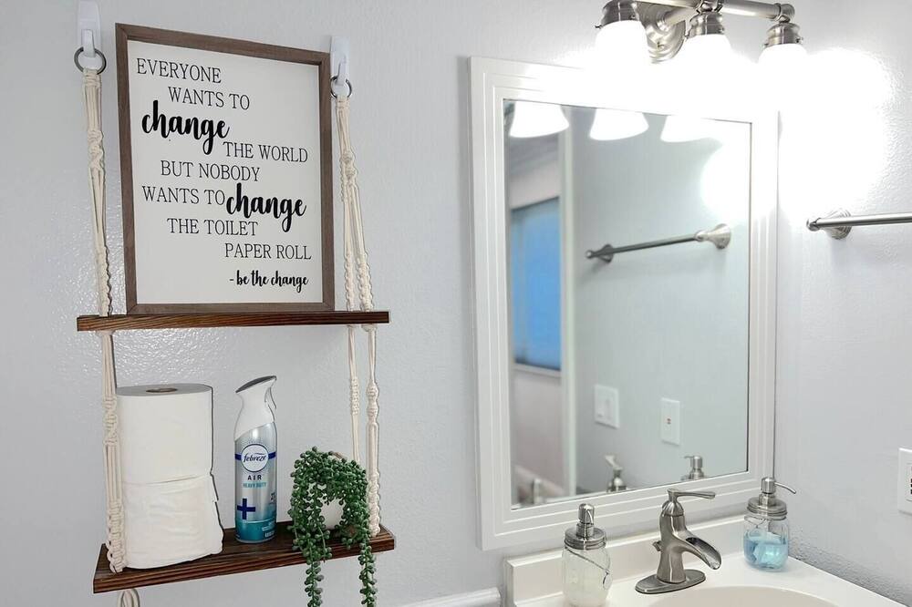 Photo of Bathroom in Citrus Heights