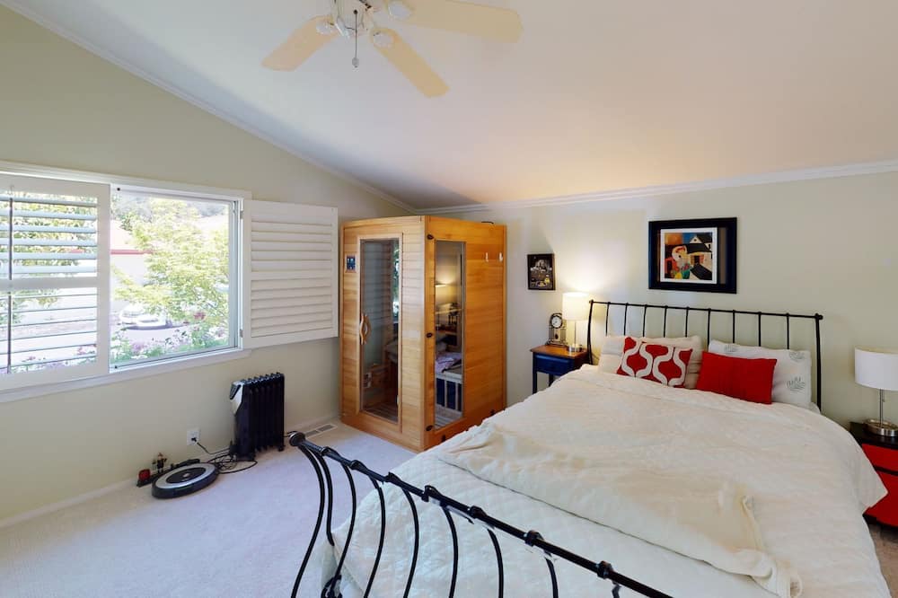 Photo of Bedroom in Avila Beach