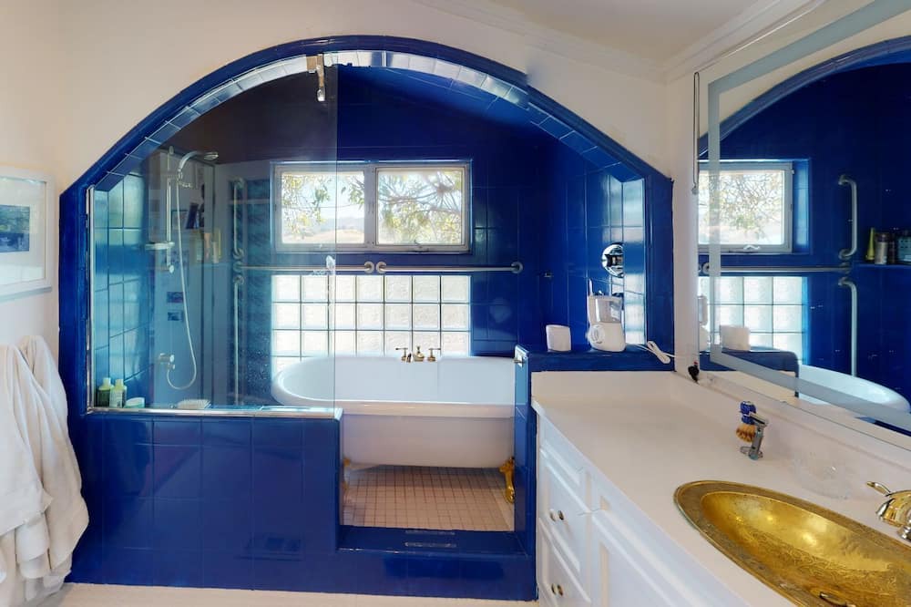 Photo of Bathroom in Avila Beach