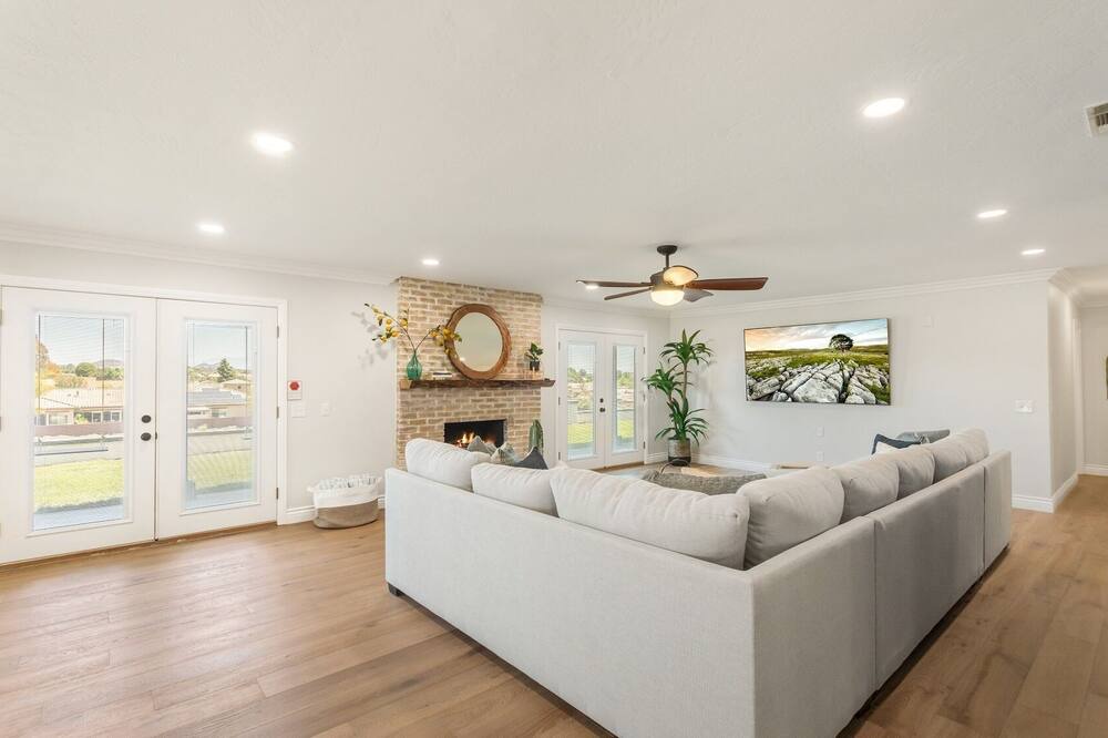 Photo of Livingroom in Murrieta