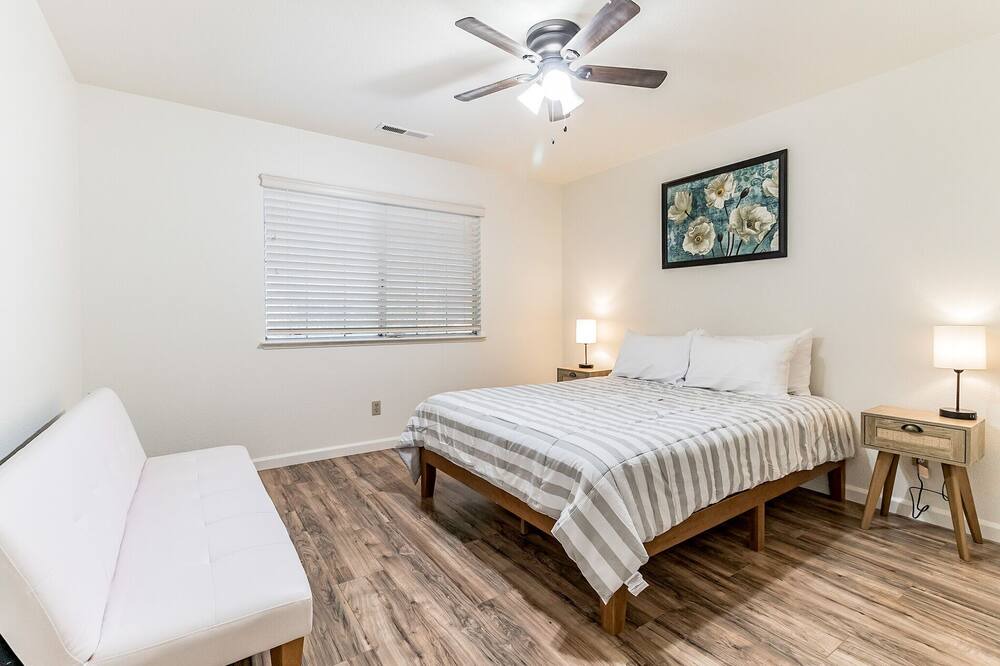Photo of Bedroom in Merced