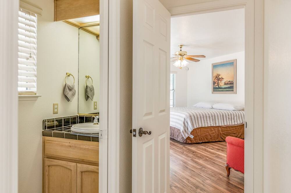 Photo of Bedroom in Merced