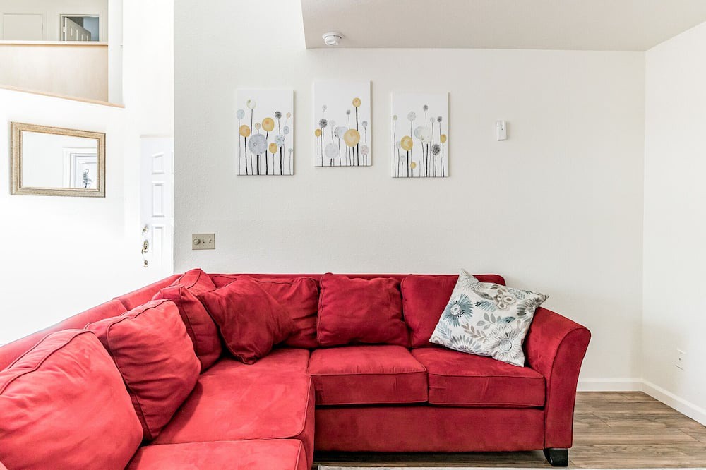 Photo of Livingroom in Merced