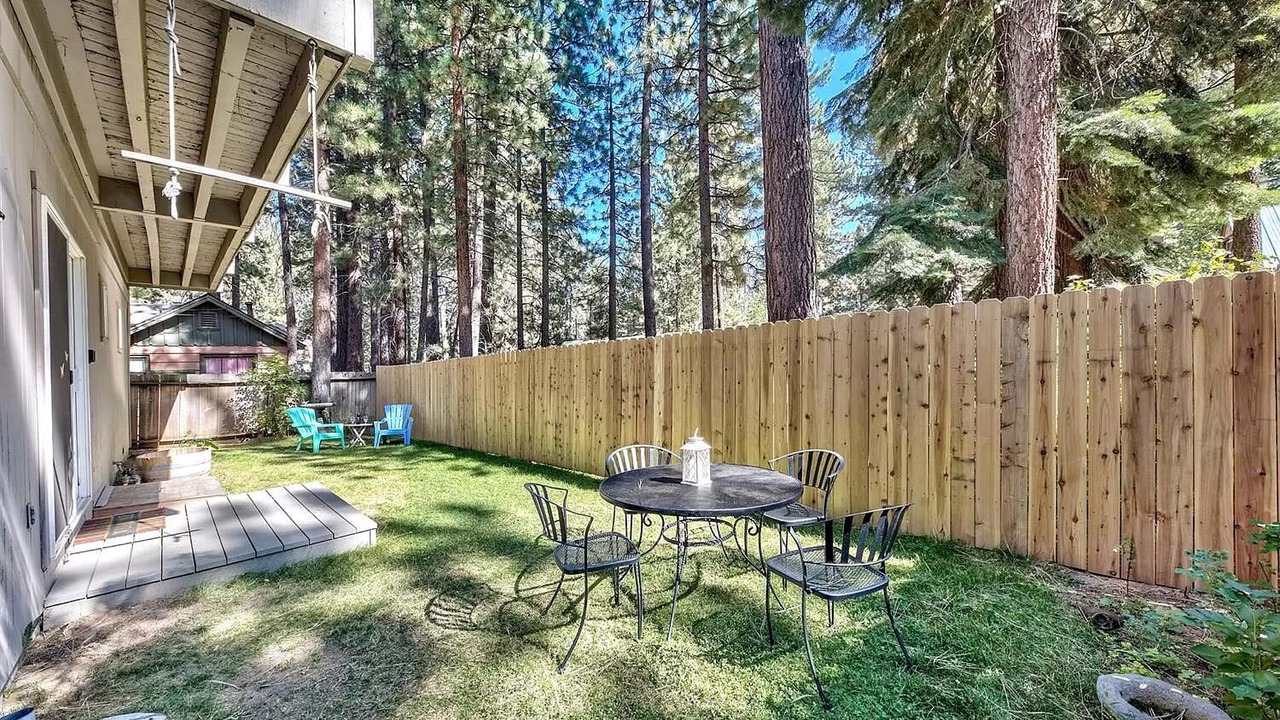 Photo of Outdoor in Sierra Tract