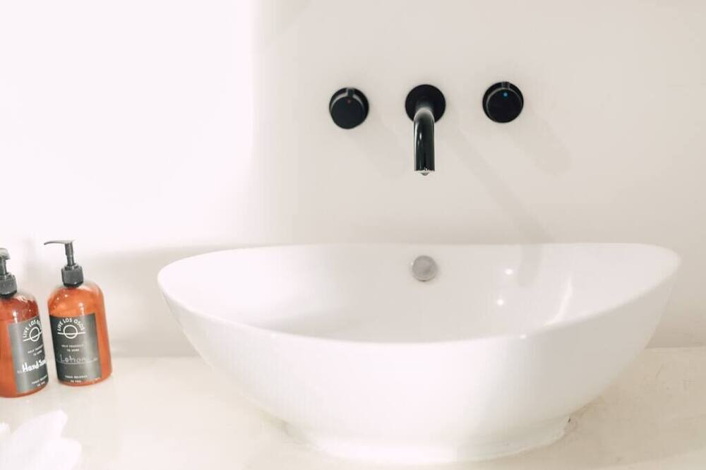 Photo of Bathroom in Baywood Park