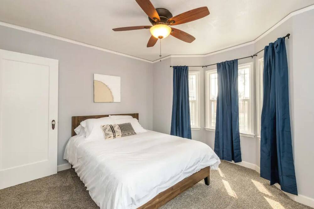 Photo of Bedroom in Roosevelt