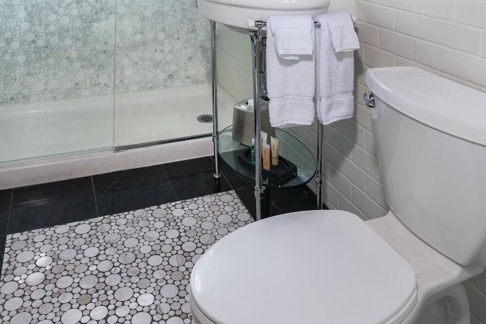 Photo of Bathroom in Park West