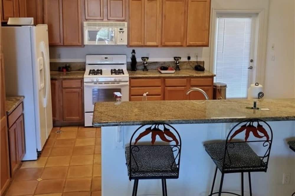 Photo of Kitchen in Mohave Valley