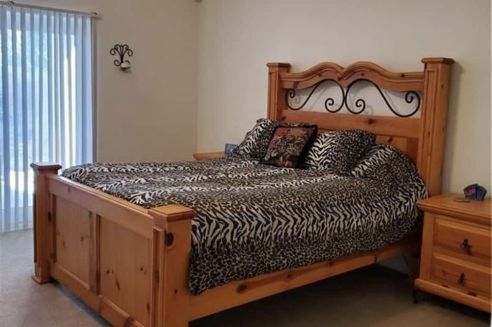Photo of Bedroom in Mohave Valley