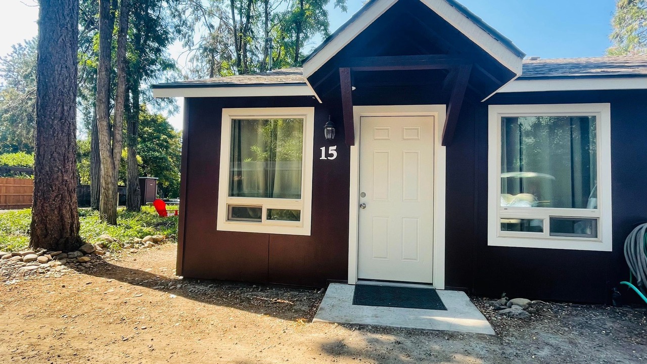 Photo of Bedroom in Shady Cove