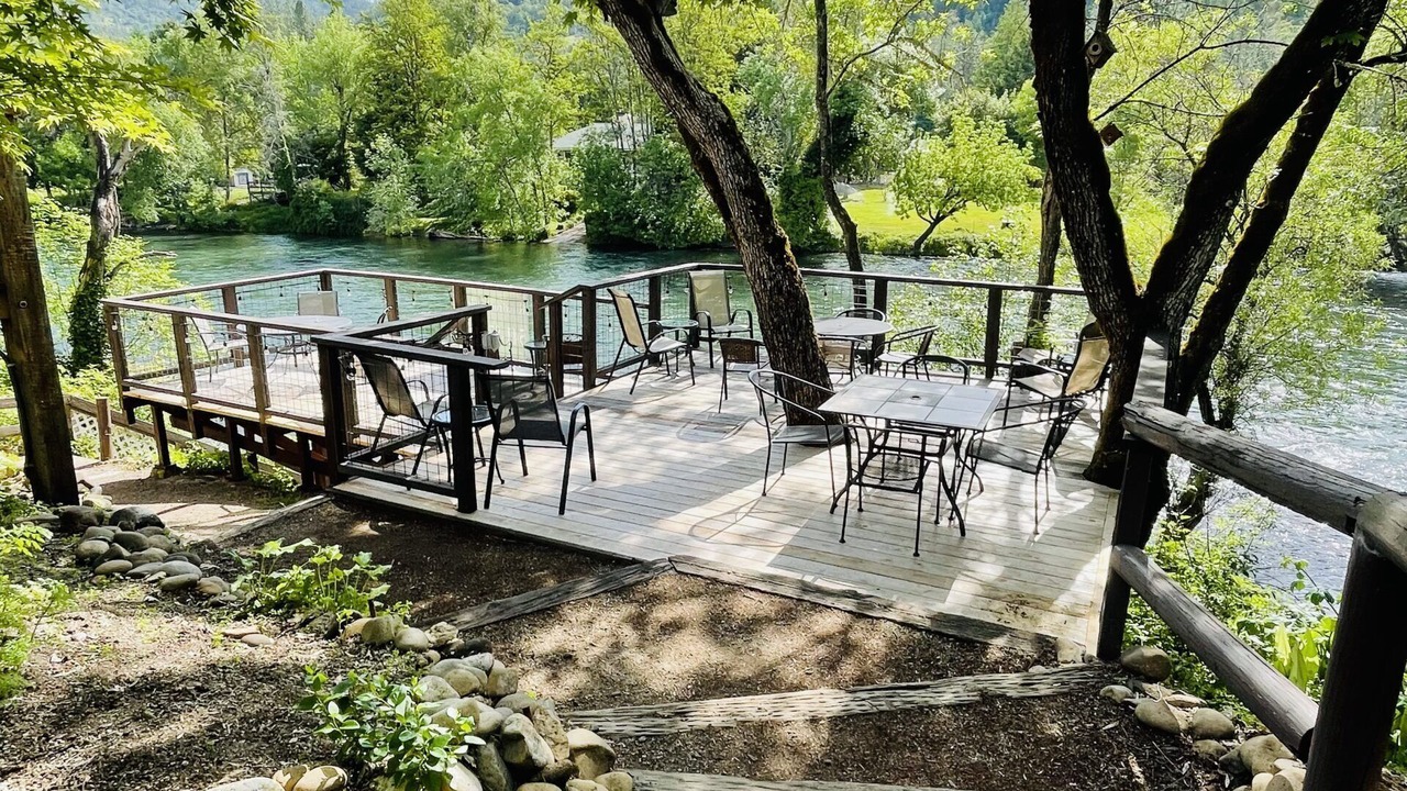 Photo of Patio Balcony in Shady Cove