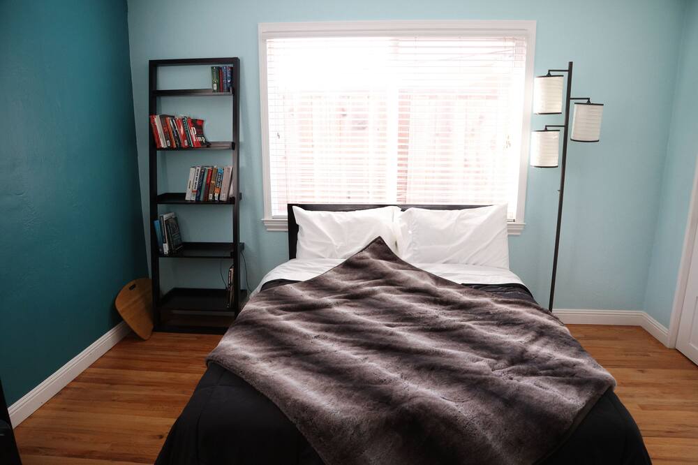 Photo of Bedroom in Modesto