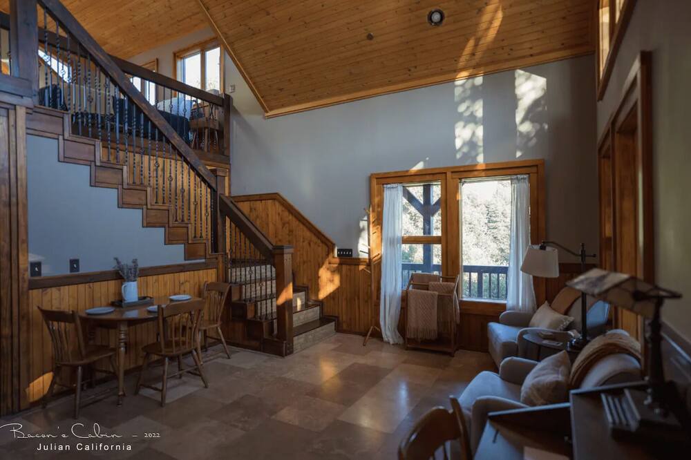 Photo of Livingroom in Julian