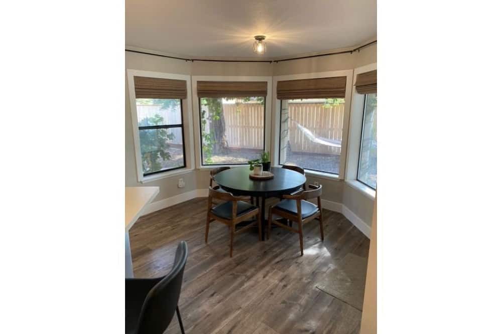 Photo of Bedroom in Chico