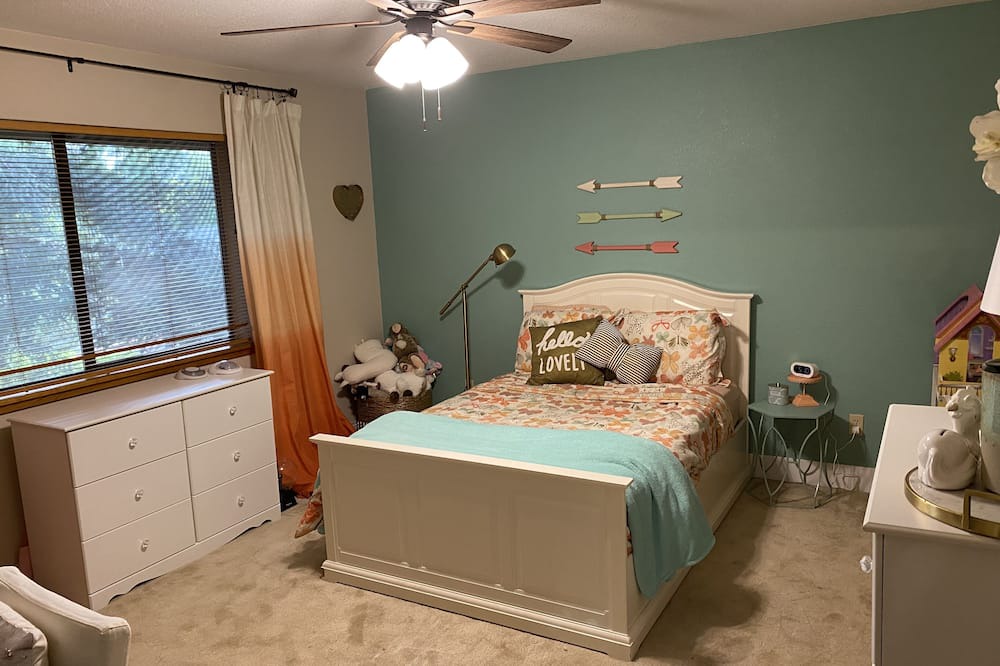 Photo of Bedroom in Chico