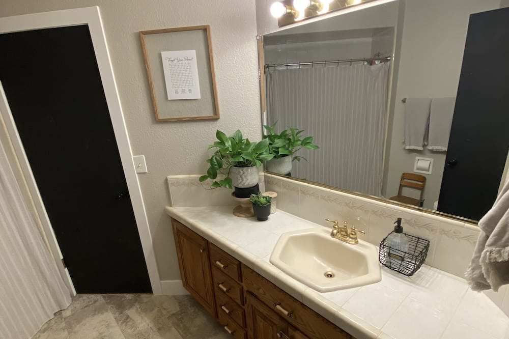 Photo of Bedroom in Chico