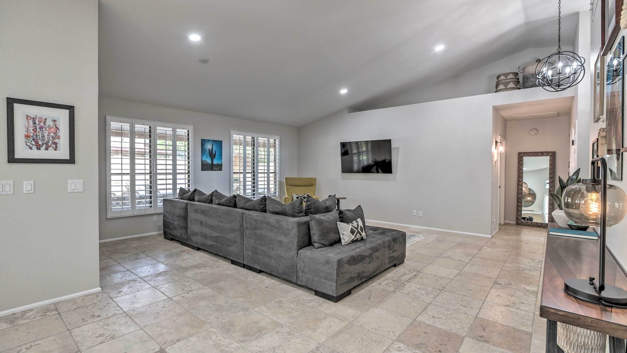 Photo of Livingroom in Arabian Crest