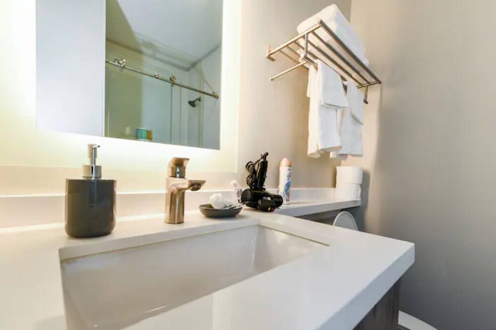 Photo of Bathroom in Midway District