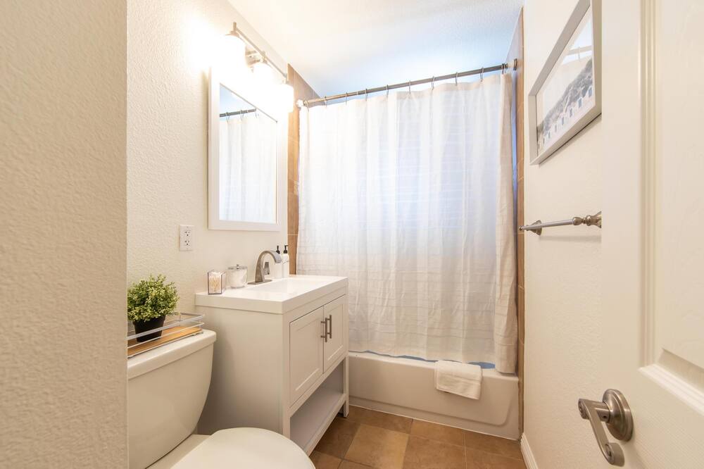 Photo of Bathroom in Loma Alta