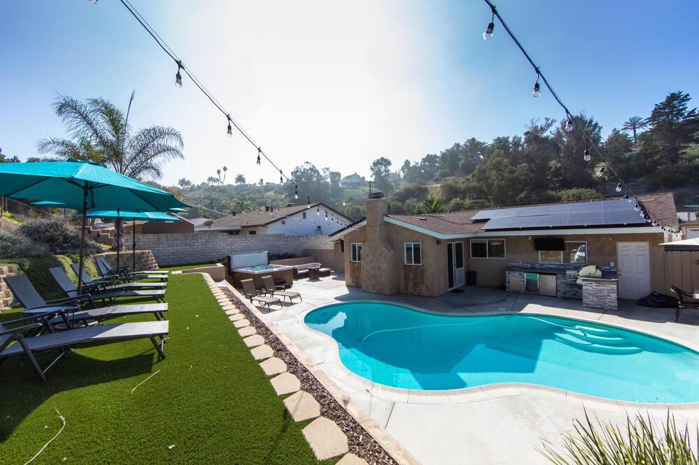 Photo of Outdoor in Loma Alta