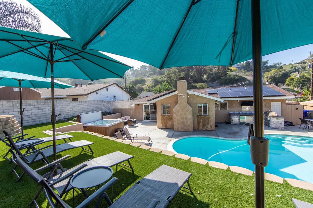 Photo of Outdoor in Loma Alta