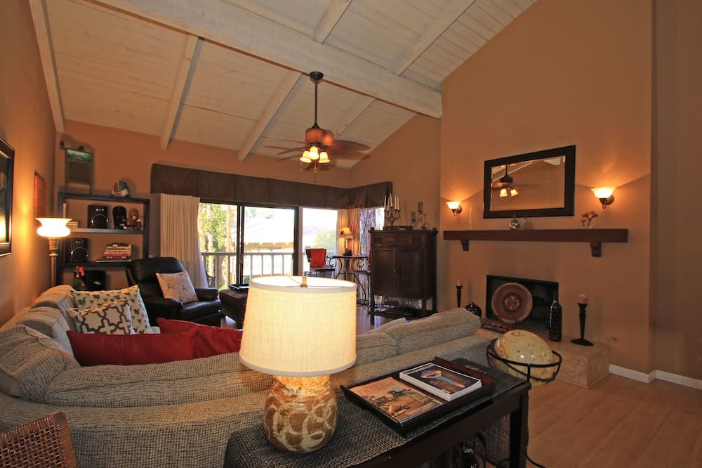 Photo of Livingroom in Indian Wells