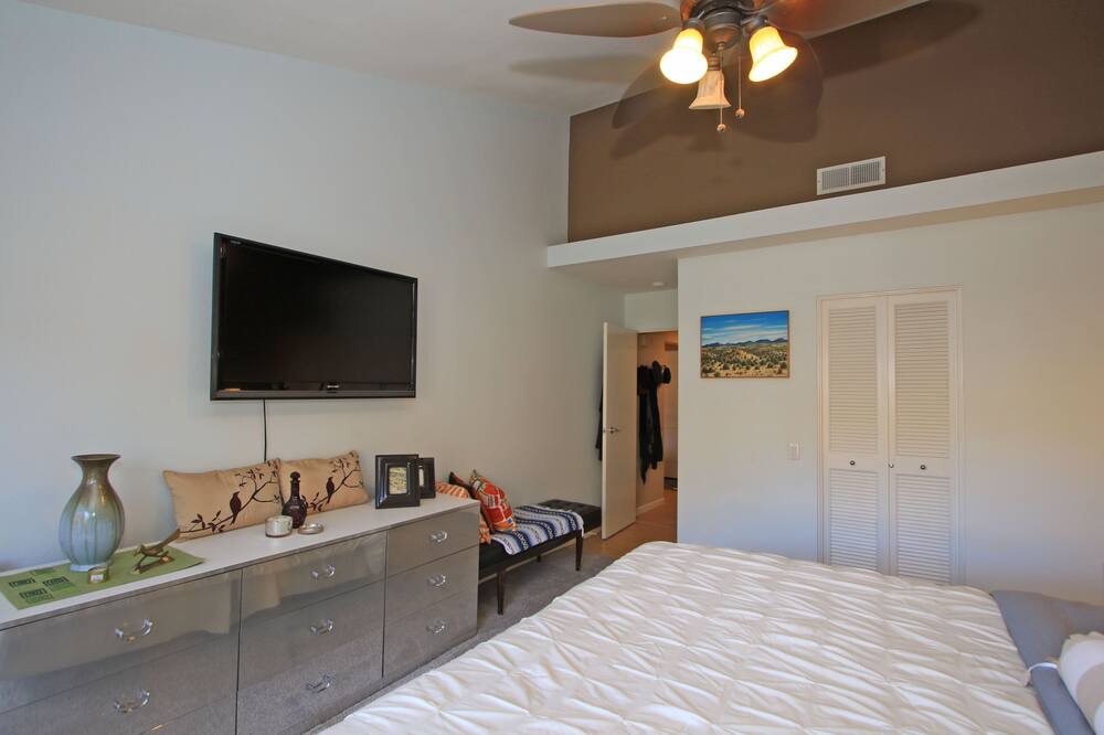 Photo of Bedroom in Indian Wells