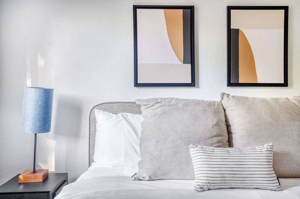 Photo of Bedroom in Fremont