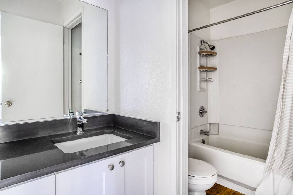 Photo of Bathroom in Fremont