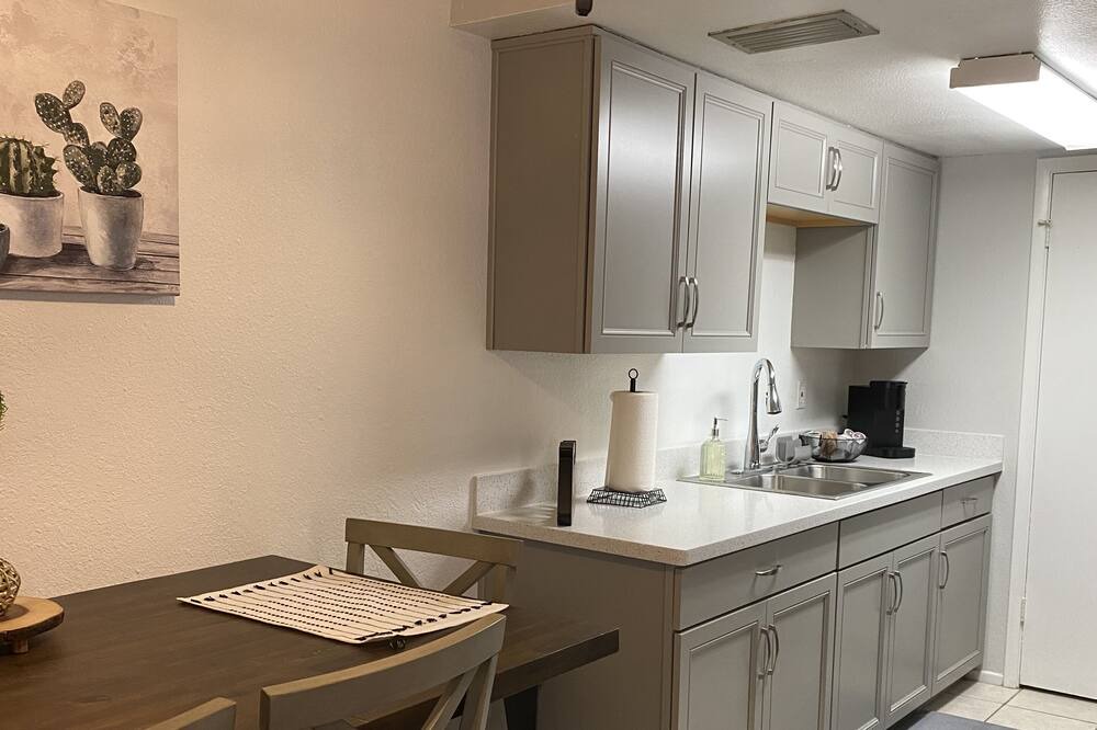 Photo of Kitchen in Entertainment District