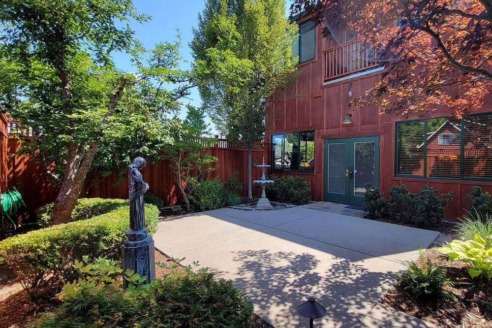 Photo of Outdoor in Historic Railroad District