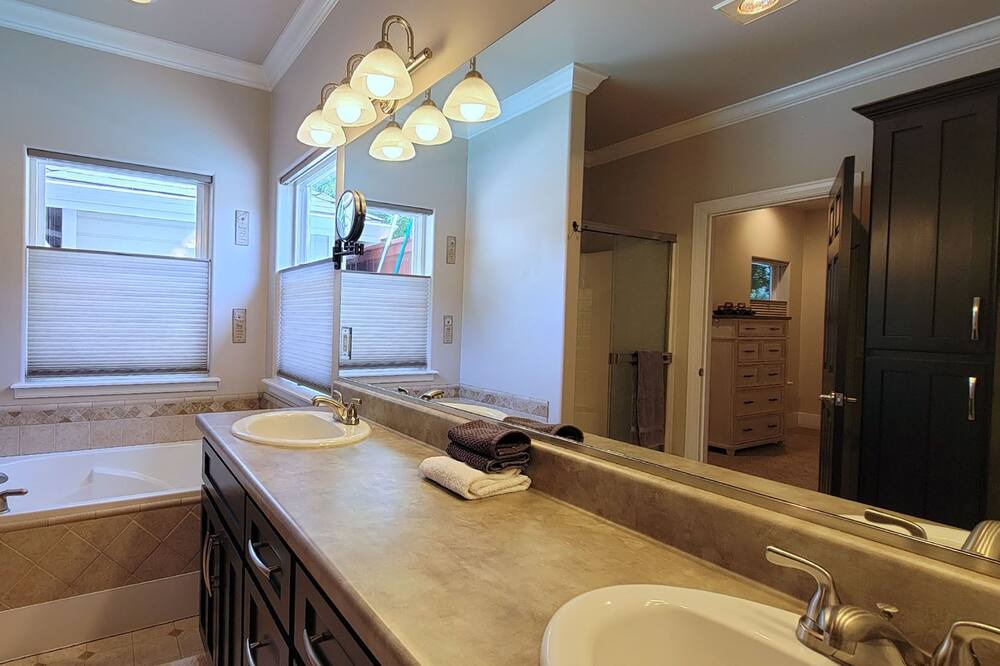 Photo of Bathroom in Medford