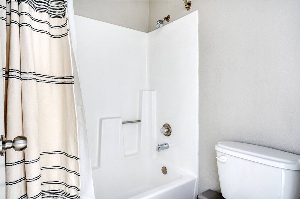 Photo of Bathroom in Willow Glen