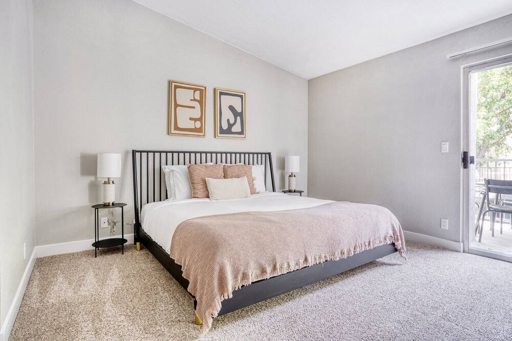 Photo of Bedroom in Willow Glen