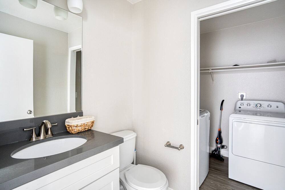 Photo of Bedroom in Willow Glen