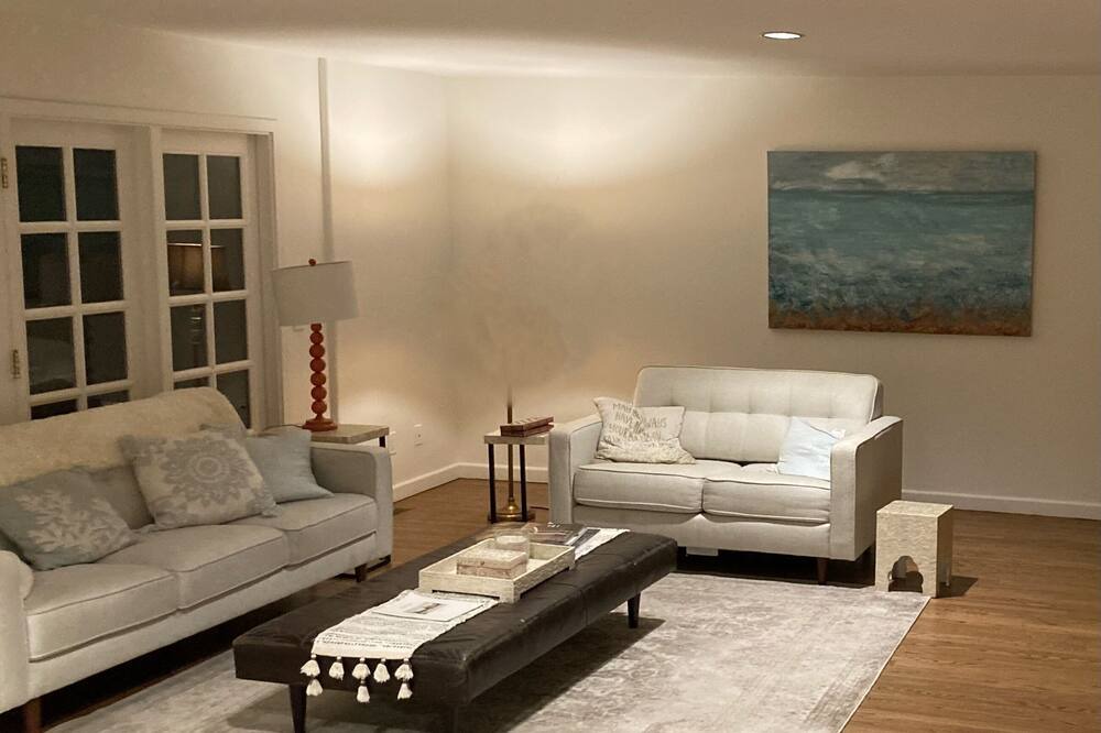 Photo of Livingroom in Carmel