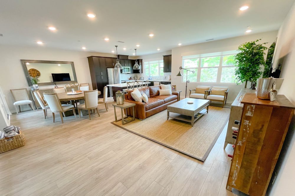 Photo of Livingroom in Serra Mesa