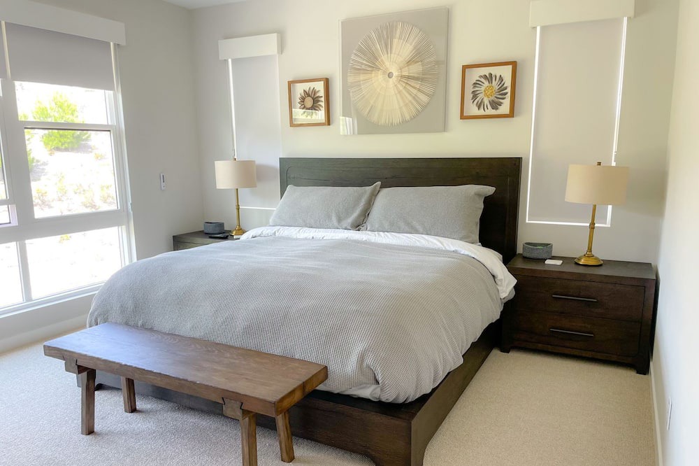 Photo of Bedroom in Serra Mesa