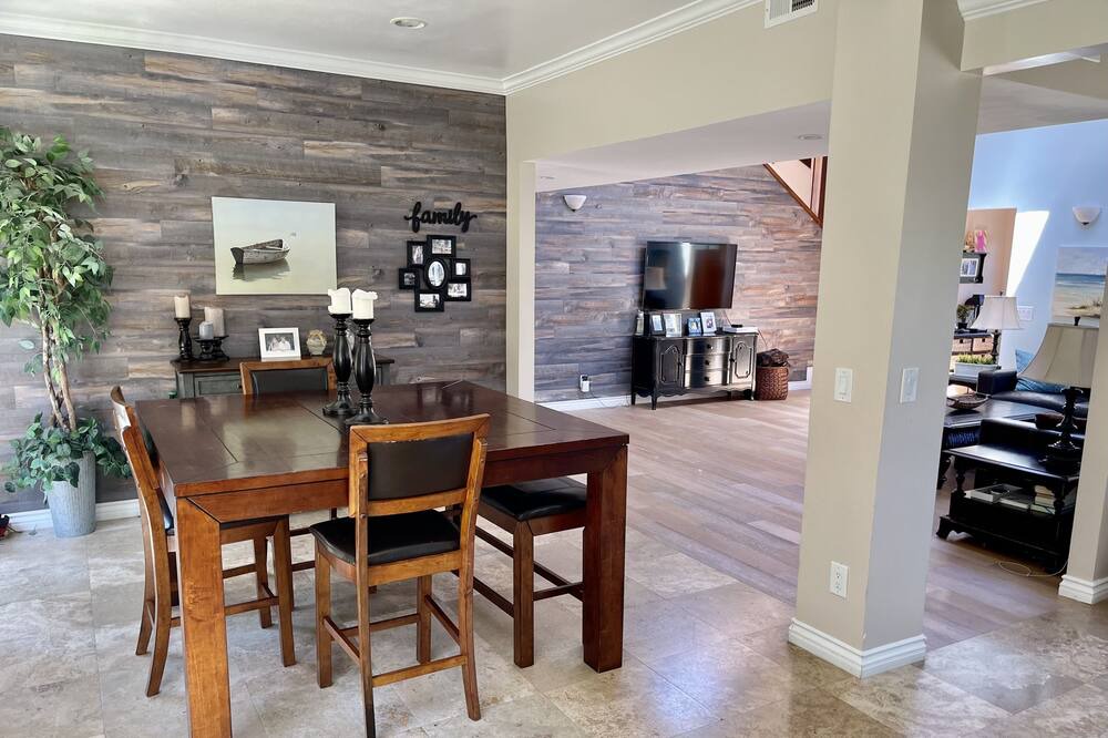 Photo of Kitchen in Cardiff-by-the-Sea