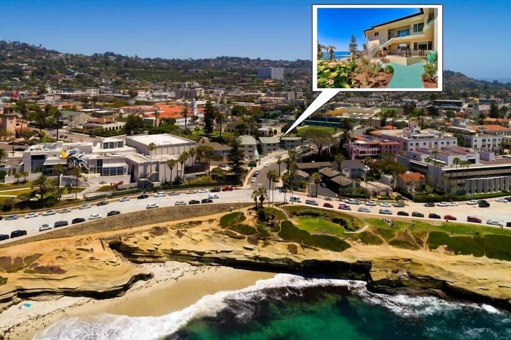 Photo of Others in Village of La Jolla