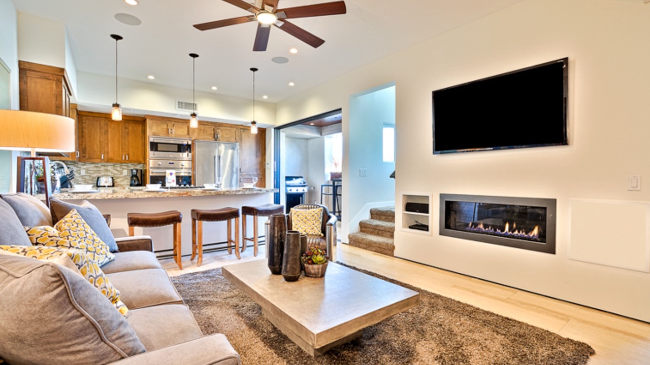 Photo of Livingroom in West Newport