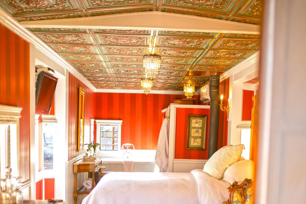 Photo of Bedroom in Martinez