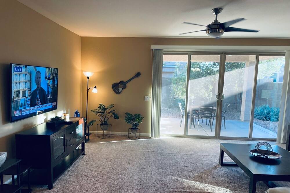 Photo of Bedroom in Glendale