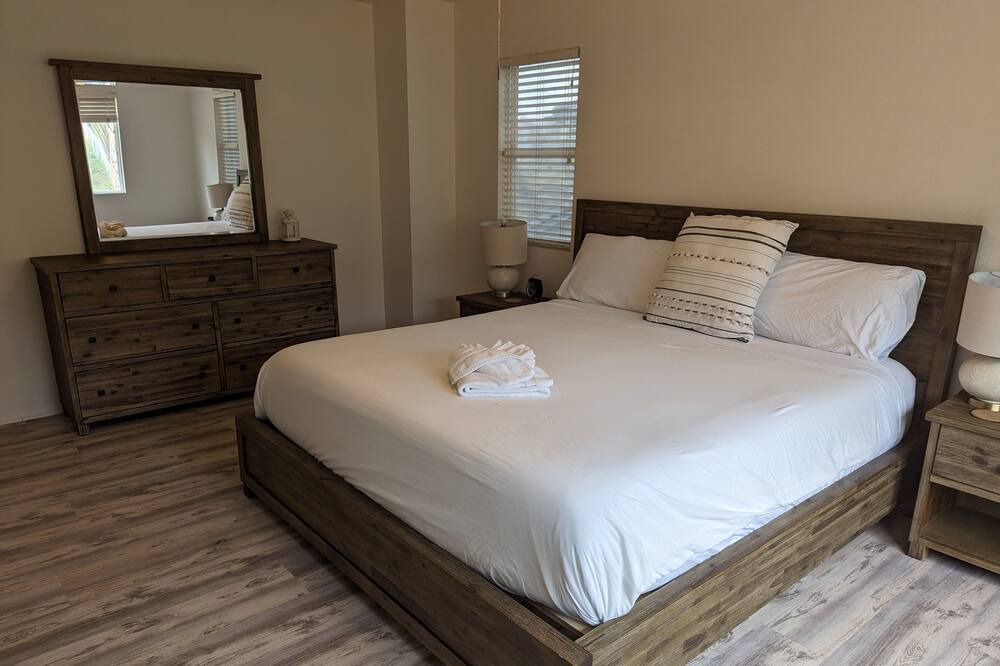 Photo of Bedroom in Lake Elsinore