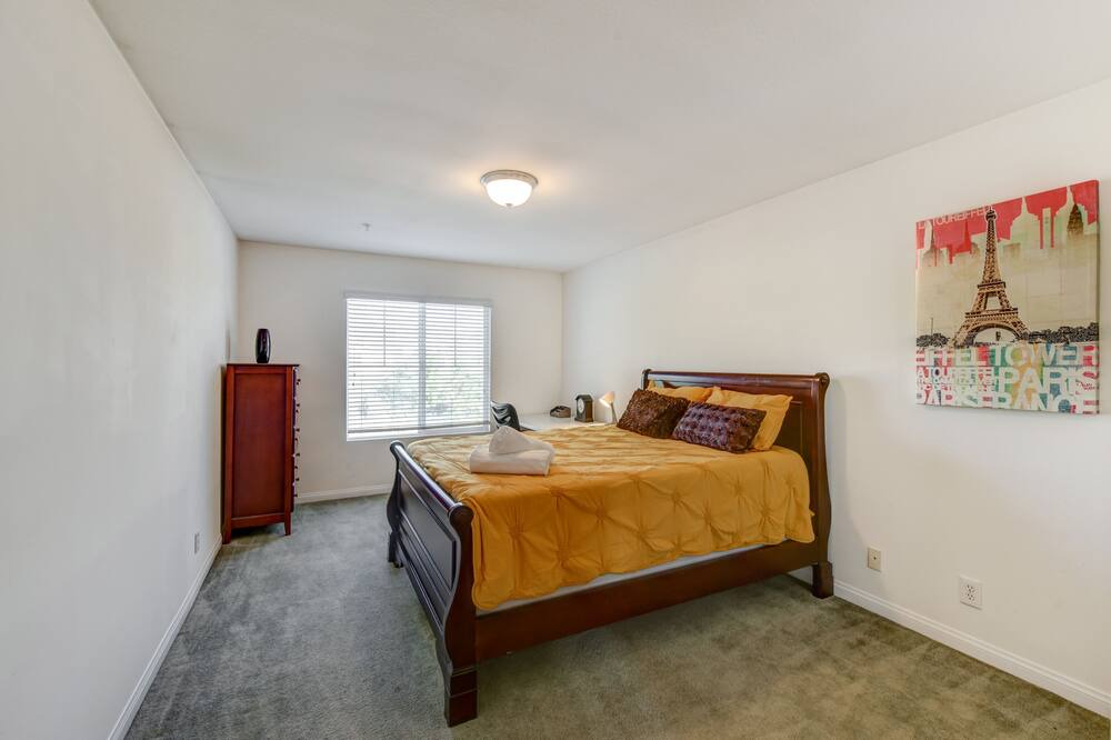 Photo of Bedroom in Los Serranos