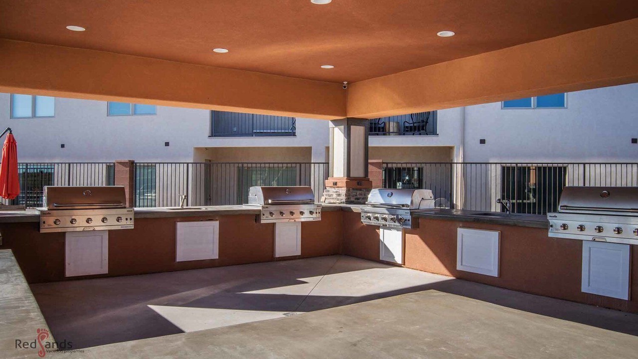 Photo of Kitchen in Hurricane