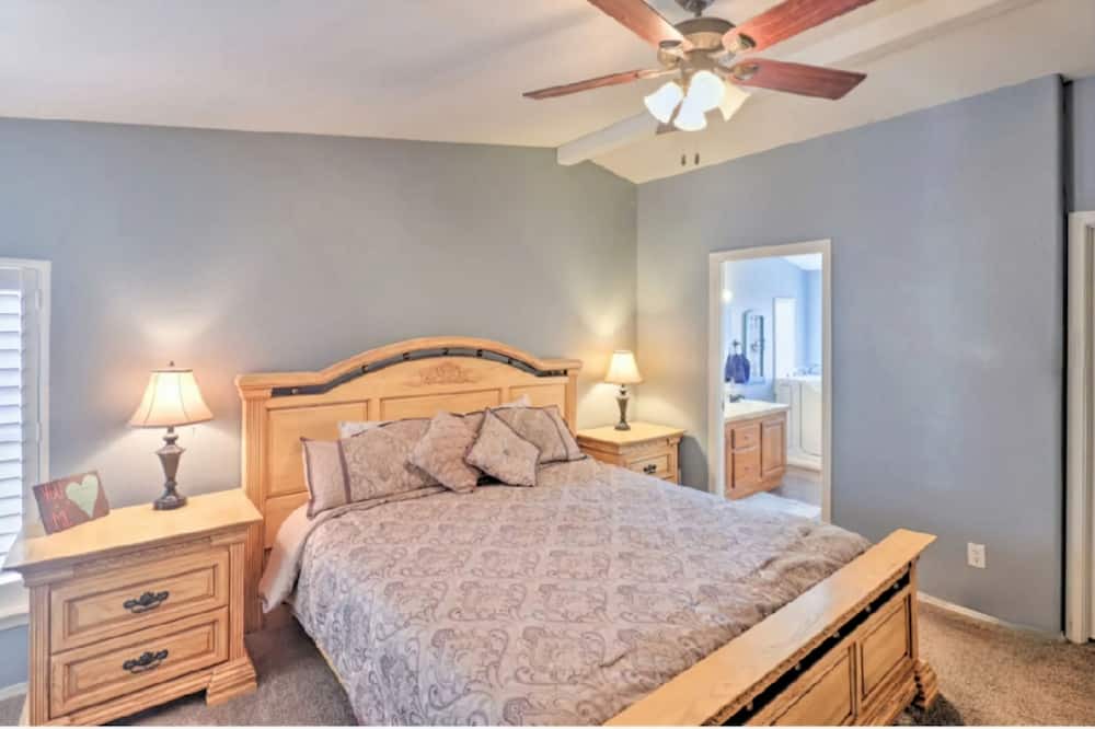 Photo of Bedroom in Cienega Springs
