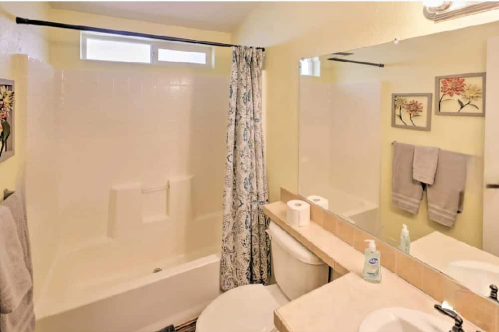 Photo of Bathroom in Cienega Springs
